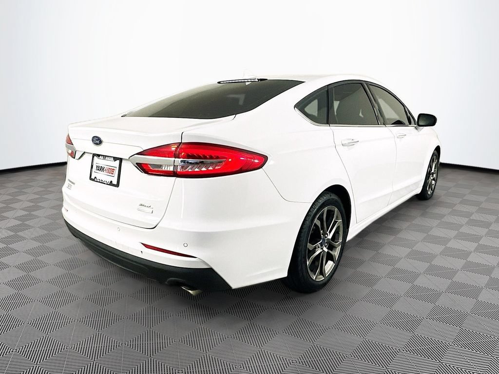 Used 2020 Ford Fusion SEL FWD image 10