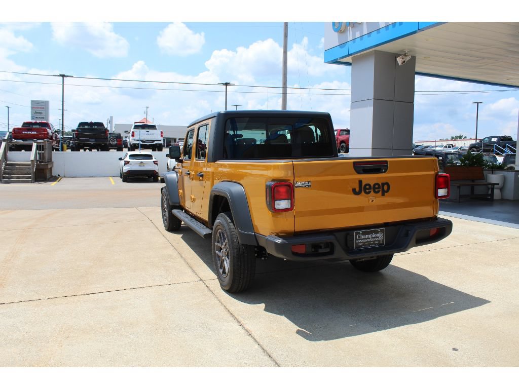 New 2026 Jeep Gladiator Sport AWD/4WD image 7