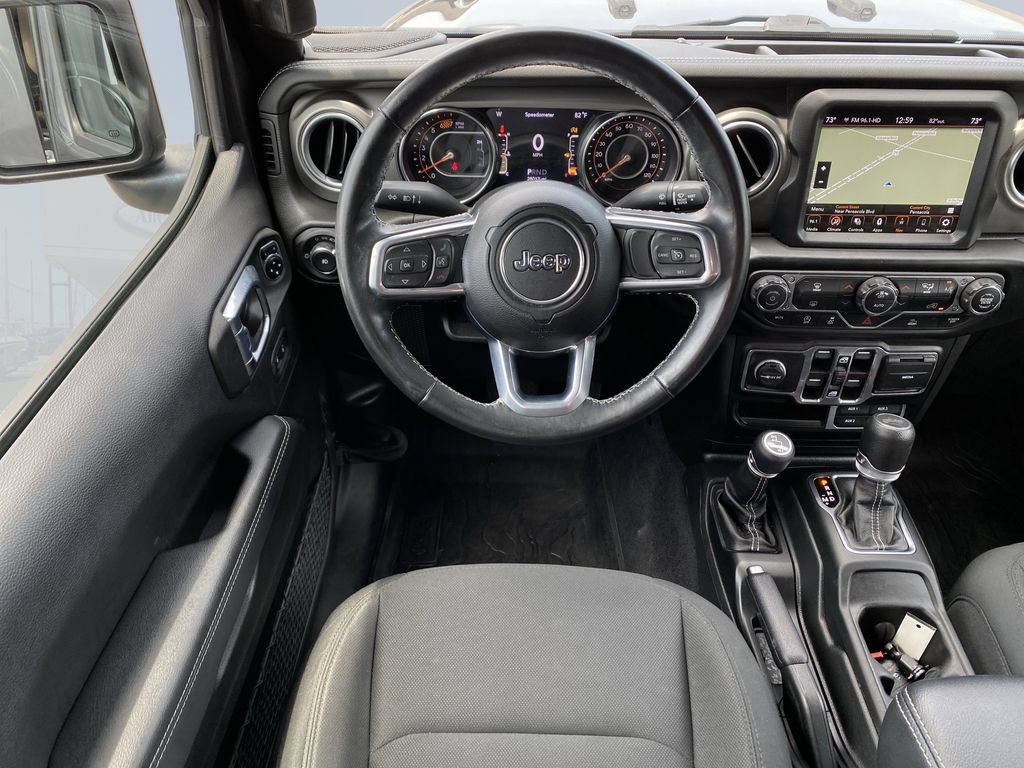 Used 2022 Jeep Wrangler Unlimited Sahara AWD/4WD image 12
