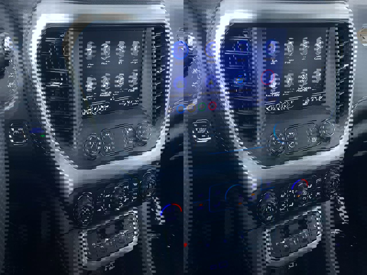 Certified 2023 GMC Acadia SLE image 5