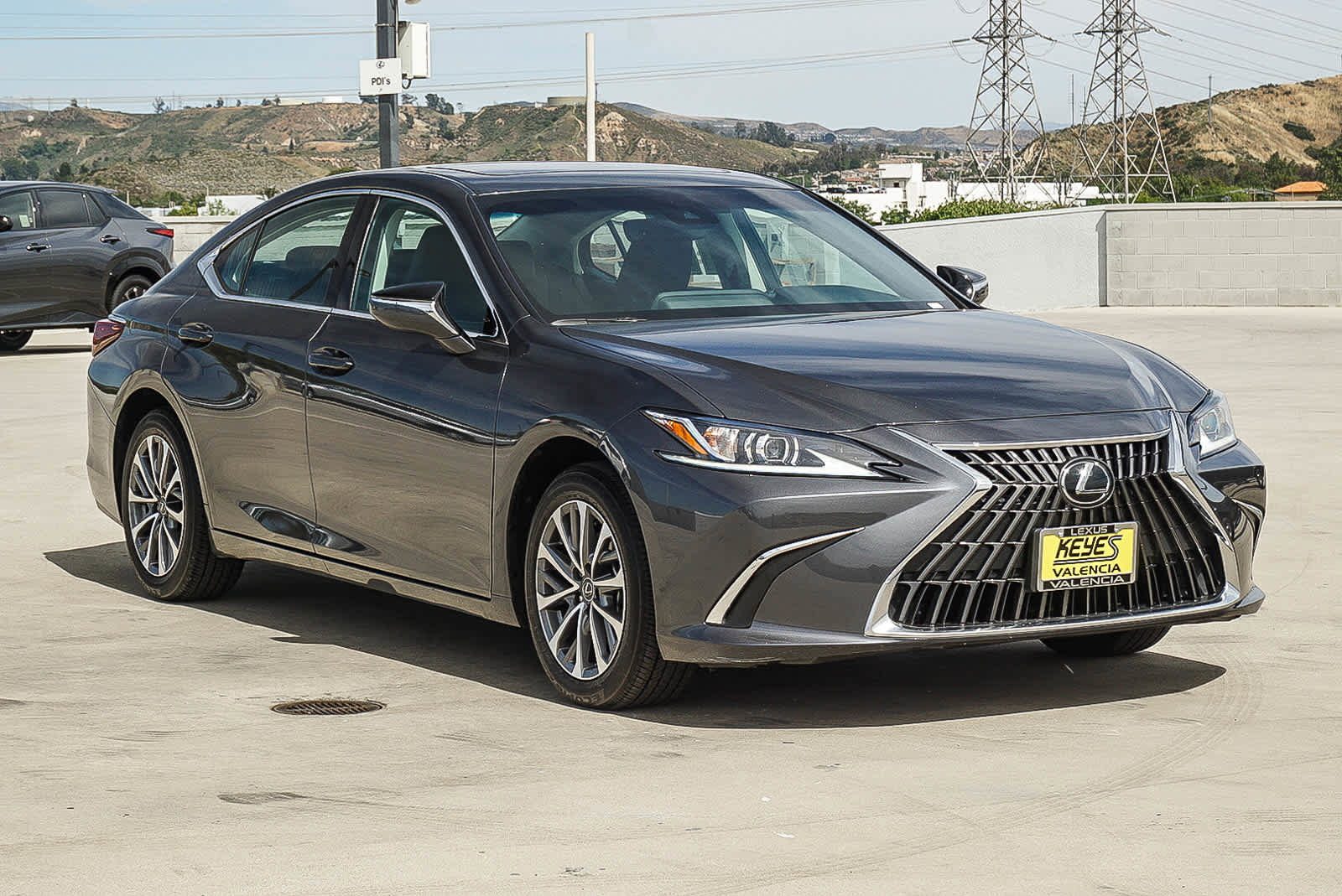 Used 2025 Lexus ES 350 w/ Accessory Package (Z2) FWD image 5