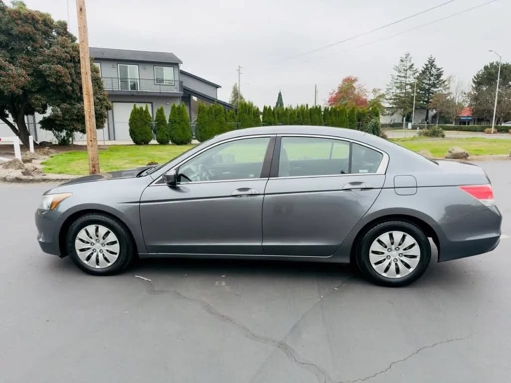 Used 2010 Honda Accord LX image 2