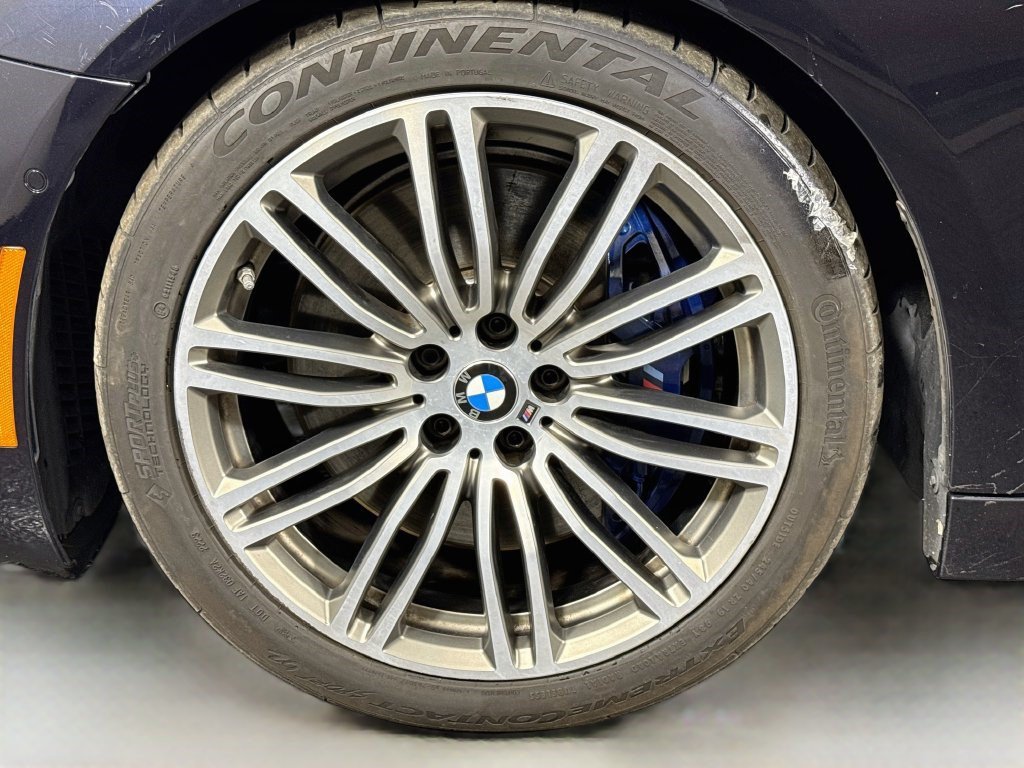 Used 2020 BMW M550i xDrive AWD/4WD image 37