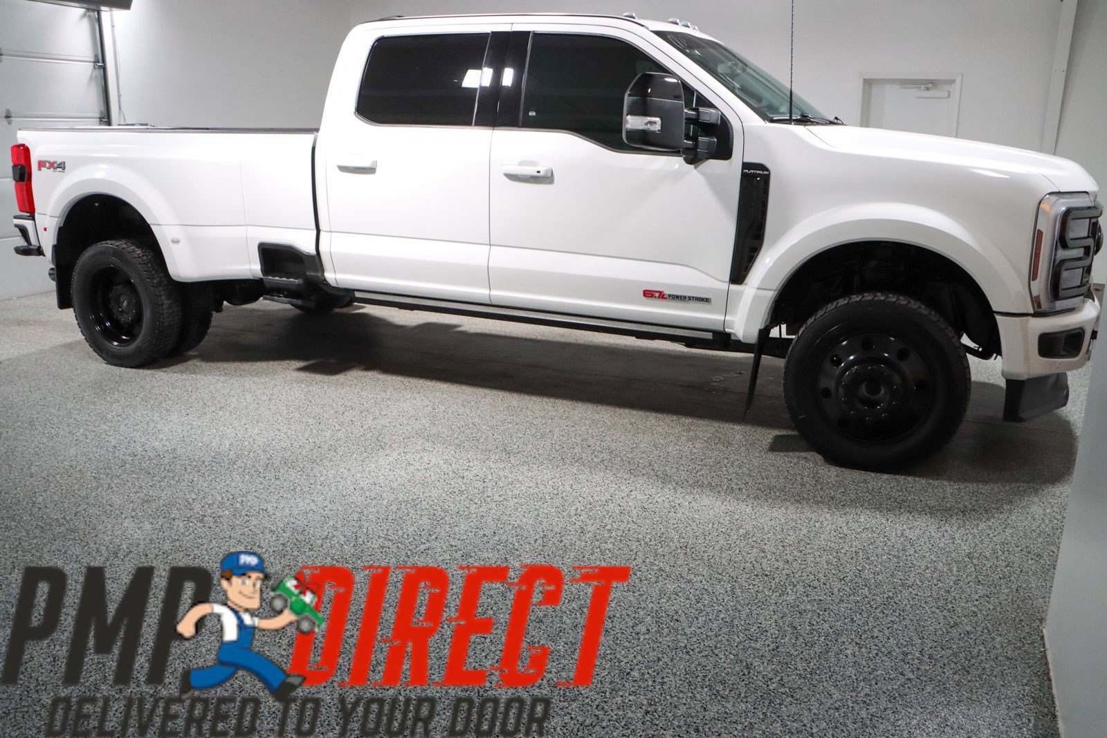 Used 2025 Ford F450 Platinum w/ FX4 Off-Road Package image 6