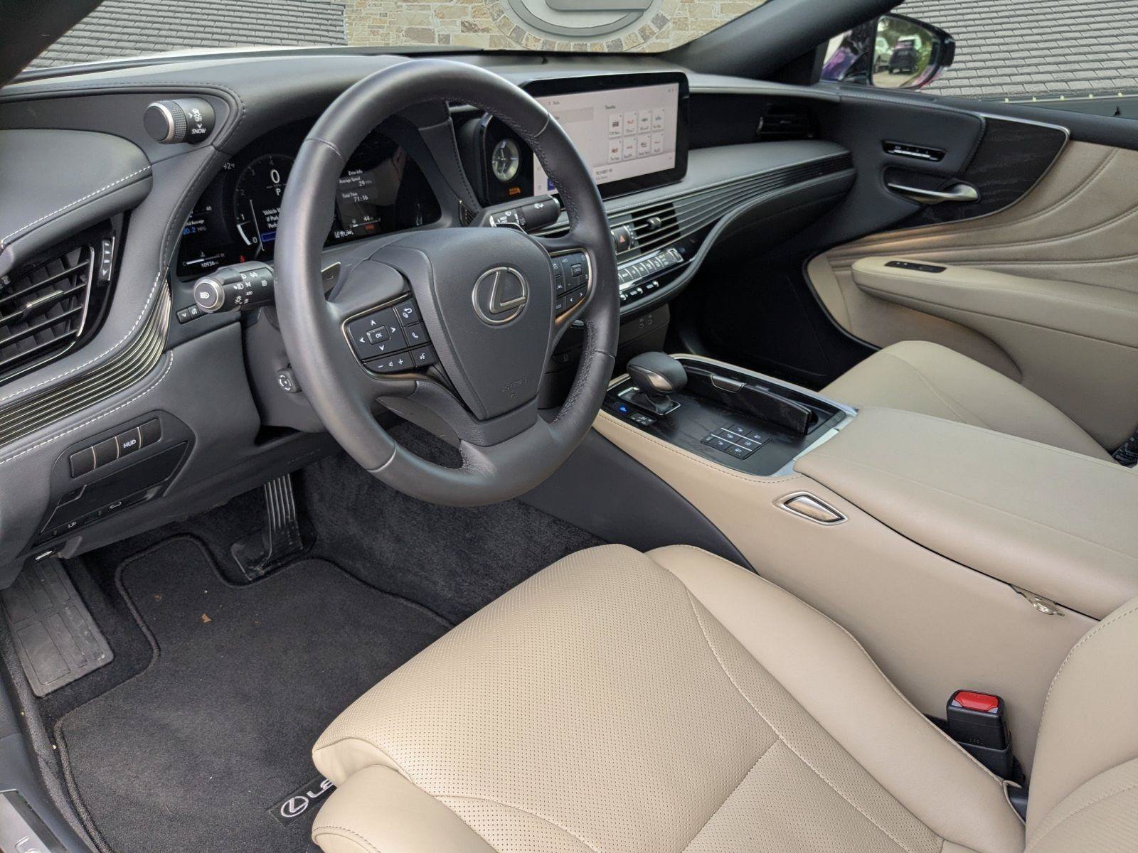 Certified 2024 Lexus LS 500 RWD image 9