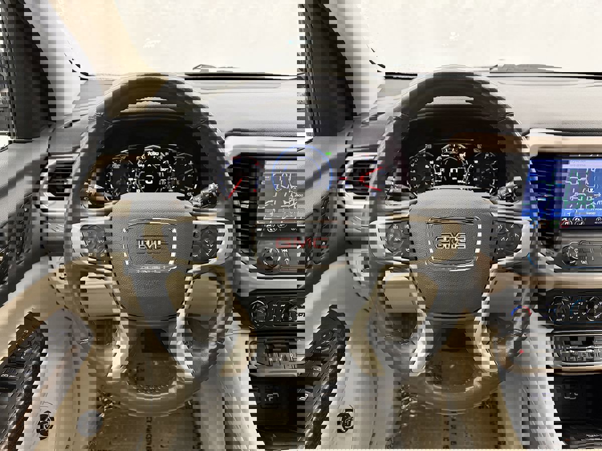 Used 2021 GMC Acadia Denali w/ Denali Technology Package image 11