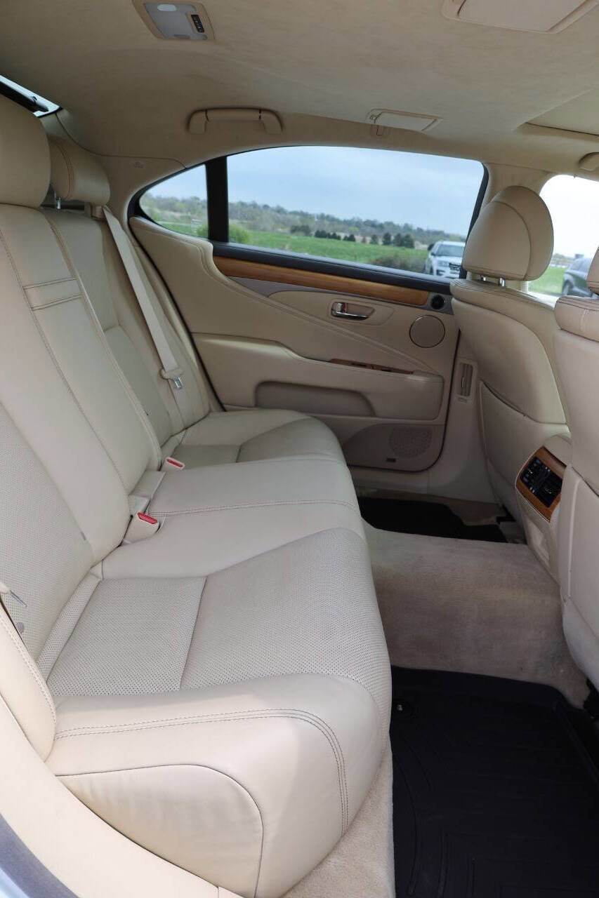 Used 2014 Lexus LS 460 L AWD/4WD image 15
