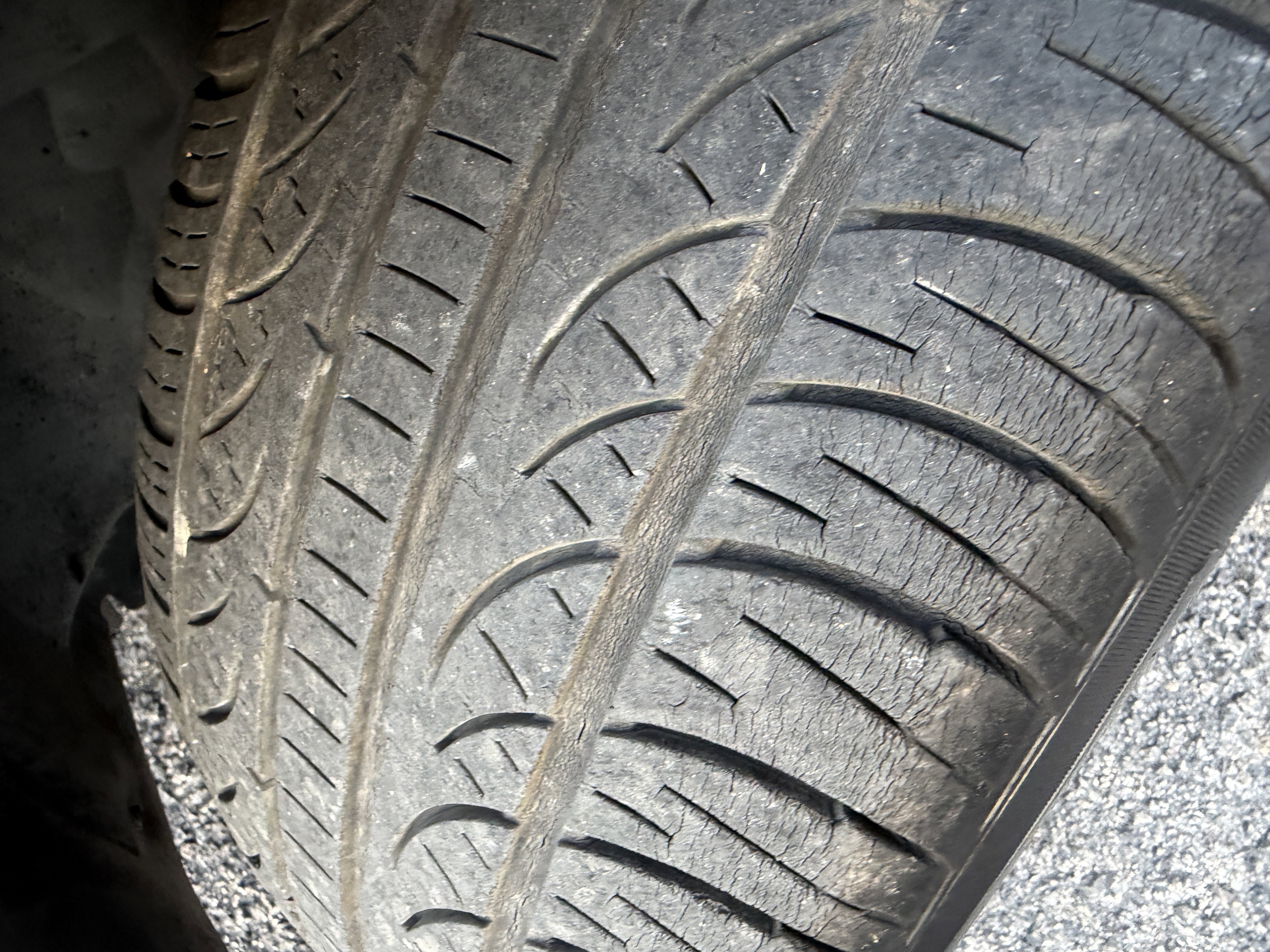 Used 2013 Ford Escape SEL image 40