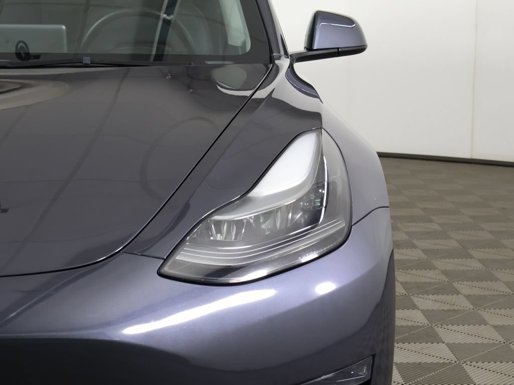 Used 2023 Tesla Model 3 Standard Range RWD image 16