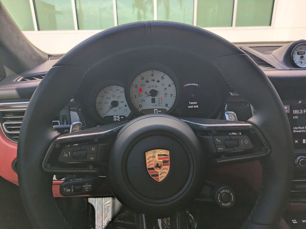 Used 2025 Porsche Macan GTS AWD/4WD image 27