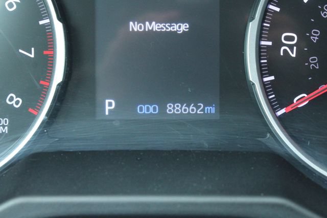 Used 2022 Toyota RAV4 XLE FWD image 26