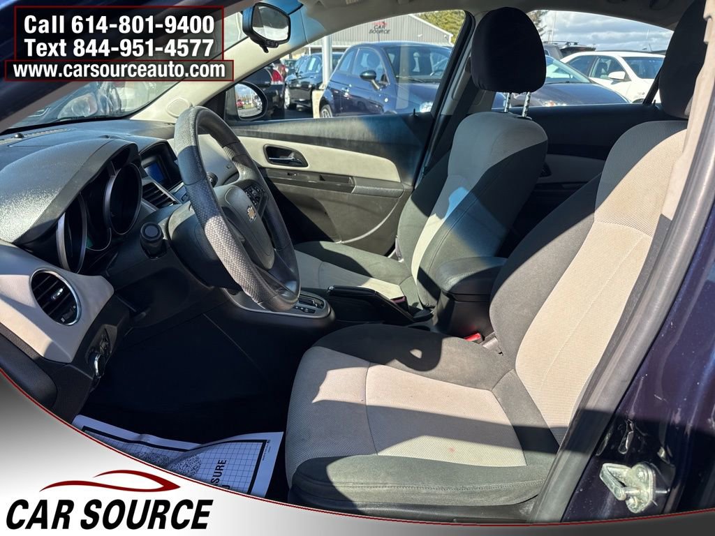 Used 2011 Chevrolet Cruze LS w/ Connectivity Package image 6