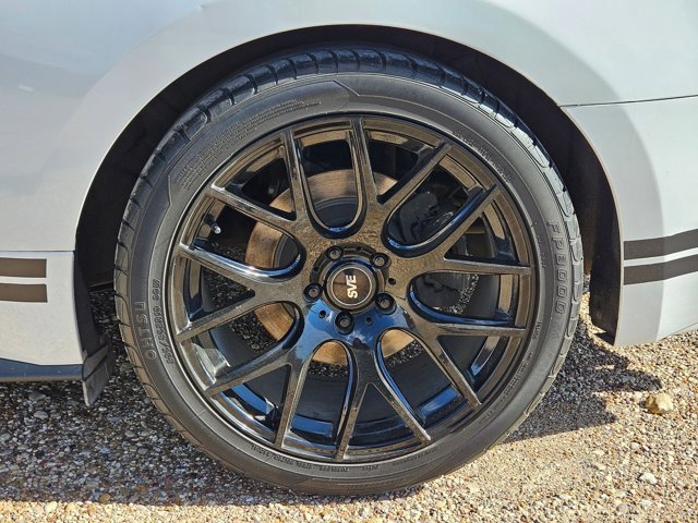 Used 2015 Ford Mustang Coupe RWD image 20