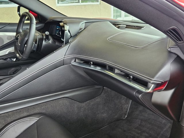 Used 2024 Chevrolet Corvette Z06 RWD image 16