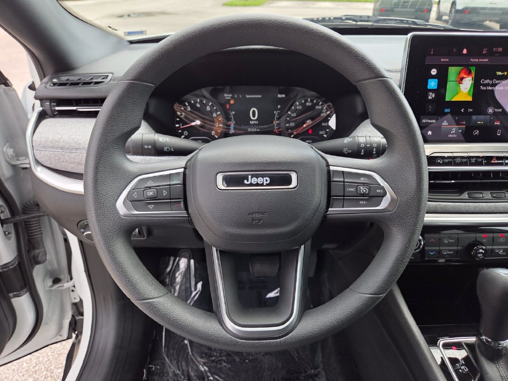 Used 2023 Jeep Compass Sport AWD/4WD image 32