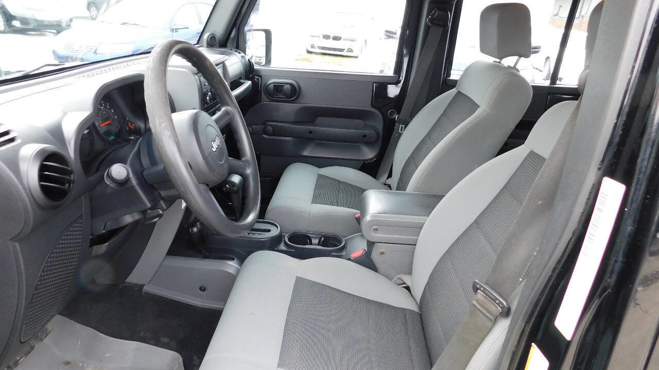Used 2008 Jeep Wrangler Unlimited X image 34