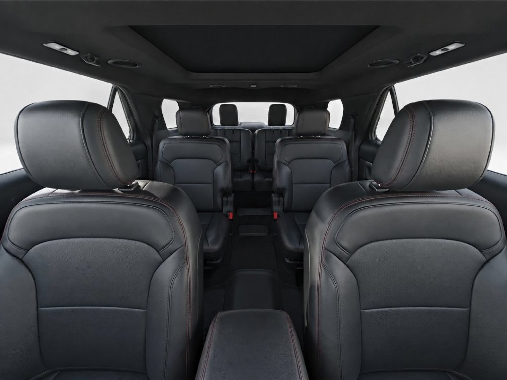 Used 2019 Ford Explorer Sport AWD/4WD image 32