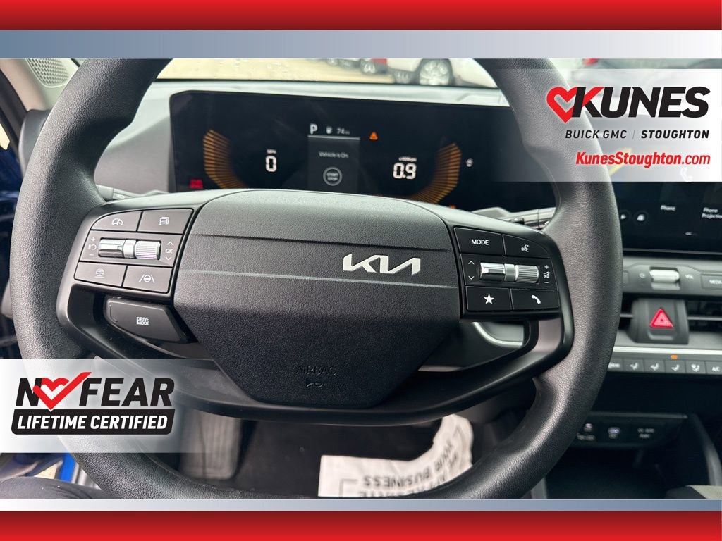 Used 2025 Kia K4 LXS image 25