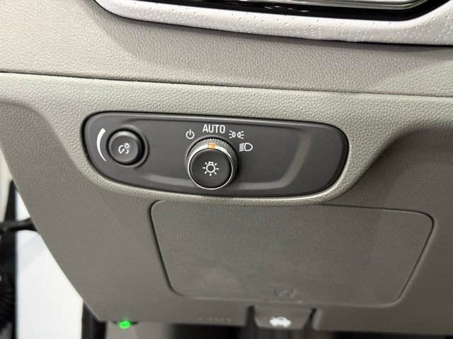 Used 2023 Chevrolet Bolt EUV Premier w/ Sun & Sound Package FWD image 29