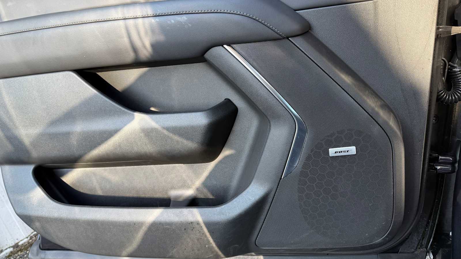 Used 2025 Chevrolet Suburban LT w/ Comfort Package image 14