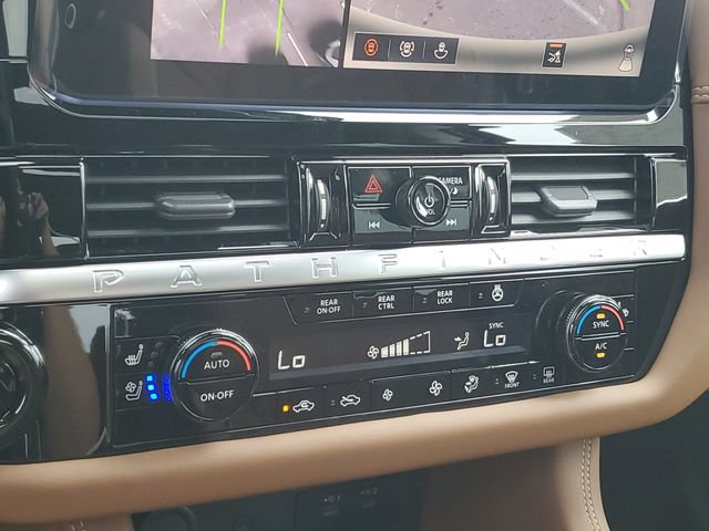 New 2026 Nissan Pathfinder Platinum AWD/4WD image 30