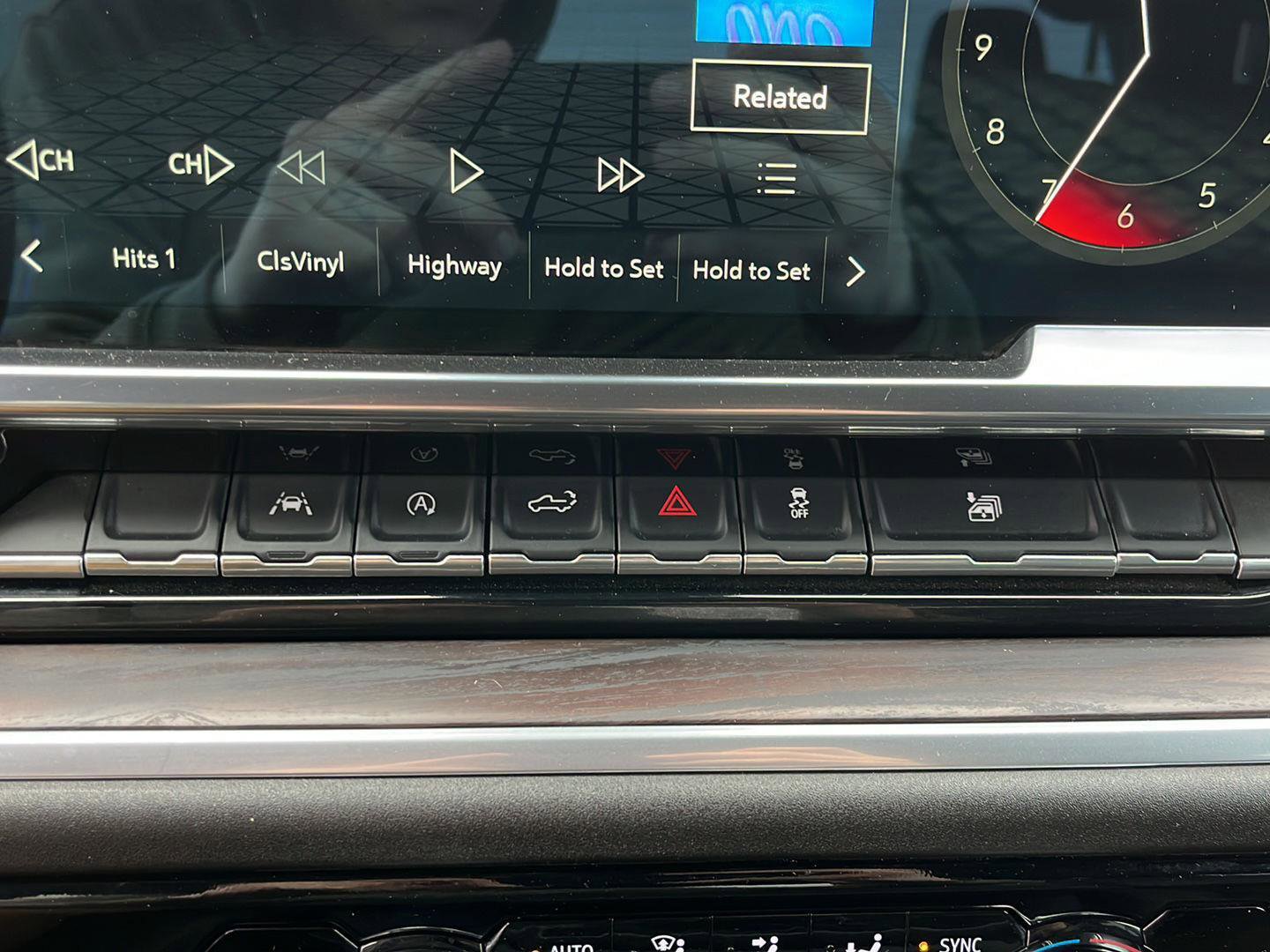 Used 2024 GMC Sierra 1500 SLT image 20