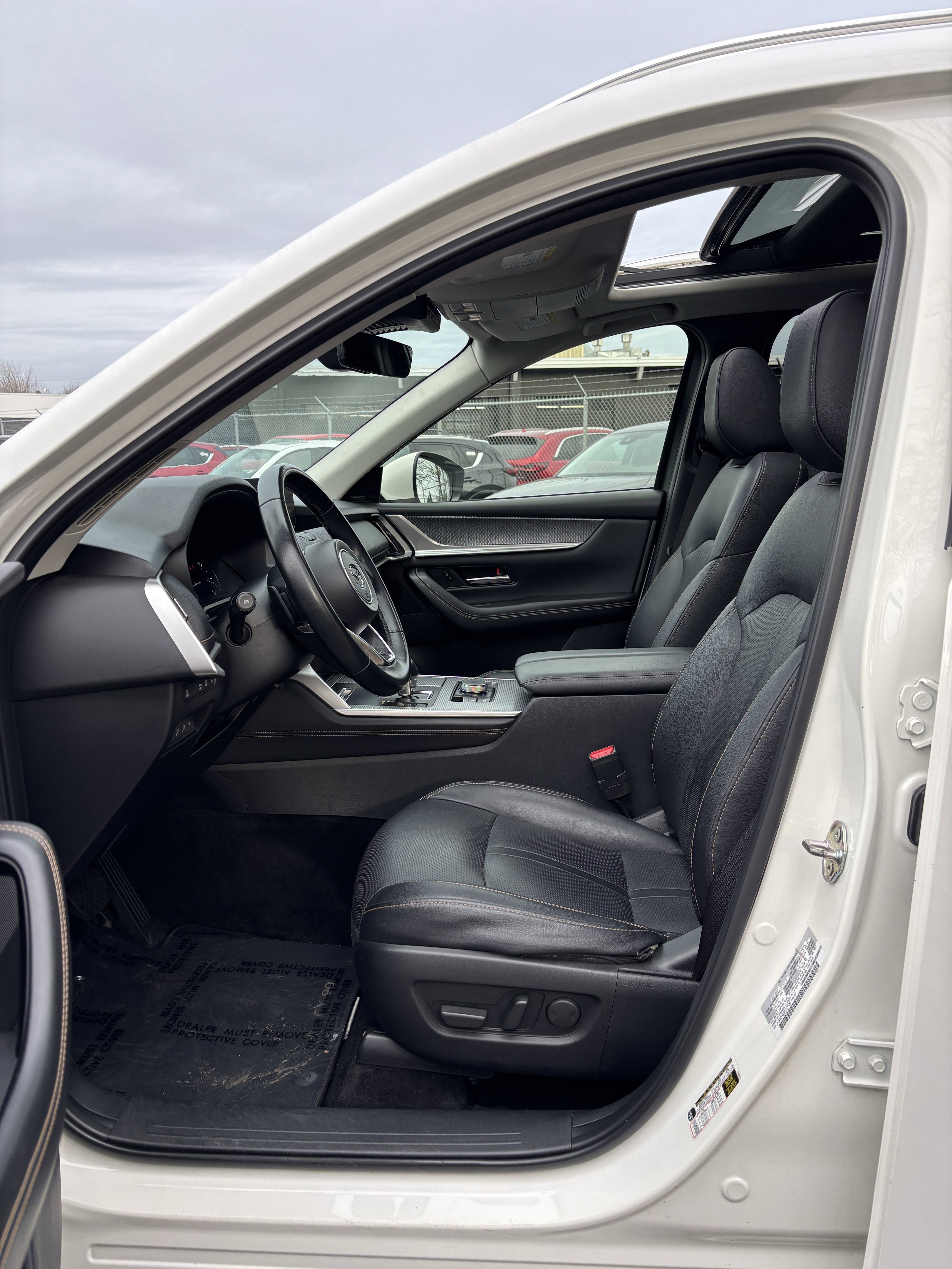 Used 2024 MAZDA CX-90 3.3 Turbo w/ Premium Package image 26