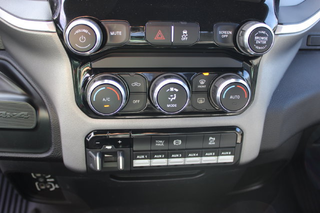 Used 2022 RAM 2500 Big Horn w/ Level A Equipment Group AWD/4WD image 27