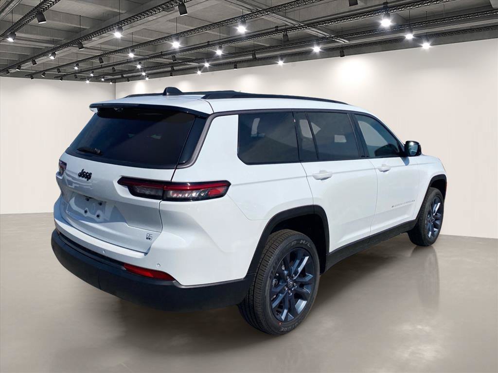 New 2026 Jeep Grand Cherokee L Limited AWD/4WD image 4