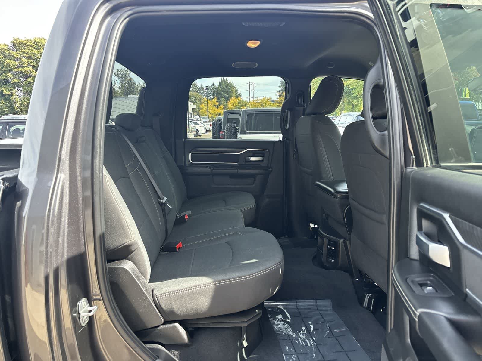 Used 2025 RAM 2500 Big Horn AWD/4WD image 10