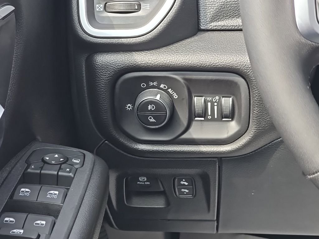 New 2026 RAM 1500 Big Horn AWD/4WD image 34