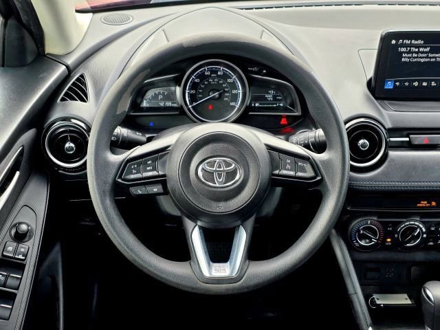 Used 2019 Toyota Yaris LE FWD image 11
