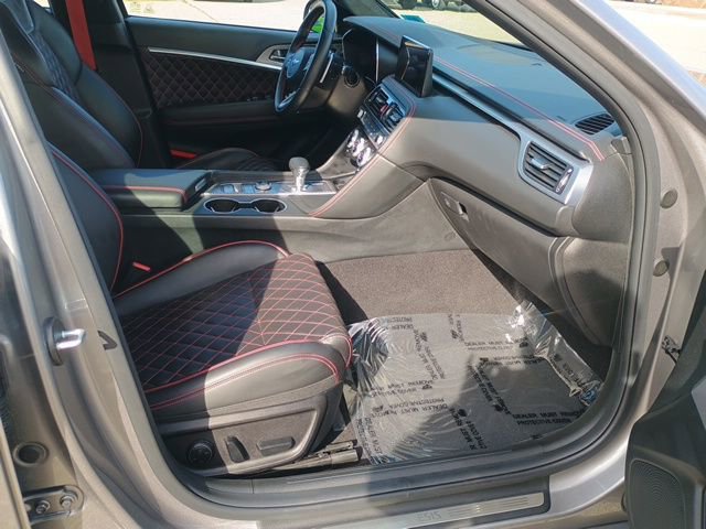 Used 2023 Genesis G70 3.3T w/ Sport Prestige Package image 15