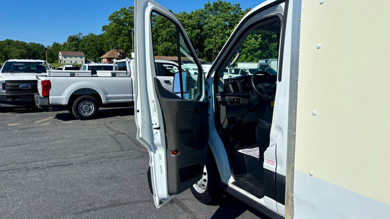 Used 2022 Ford Transit 350 DRW RWD image 13