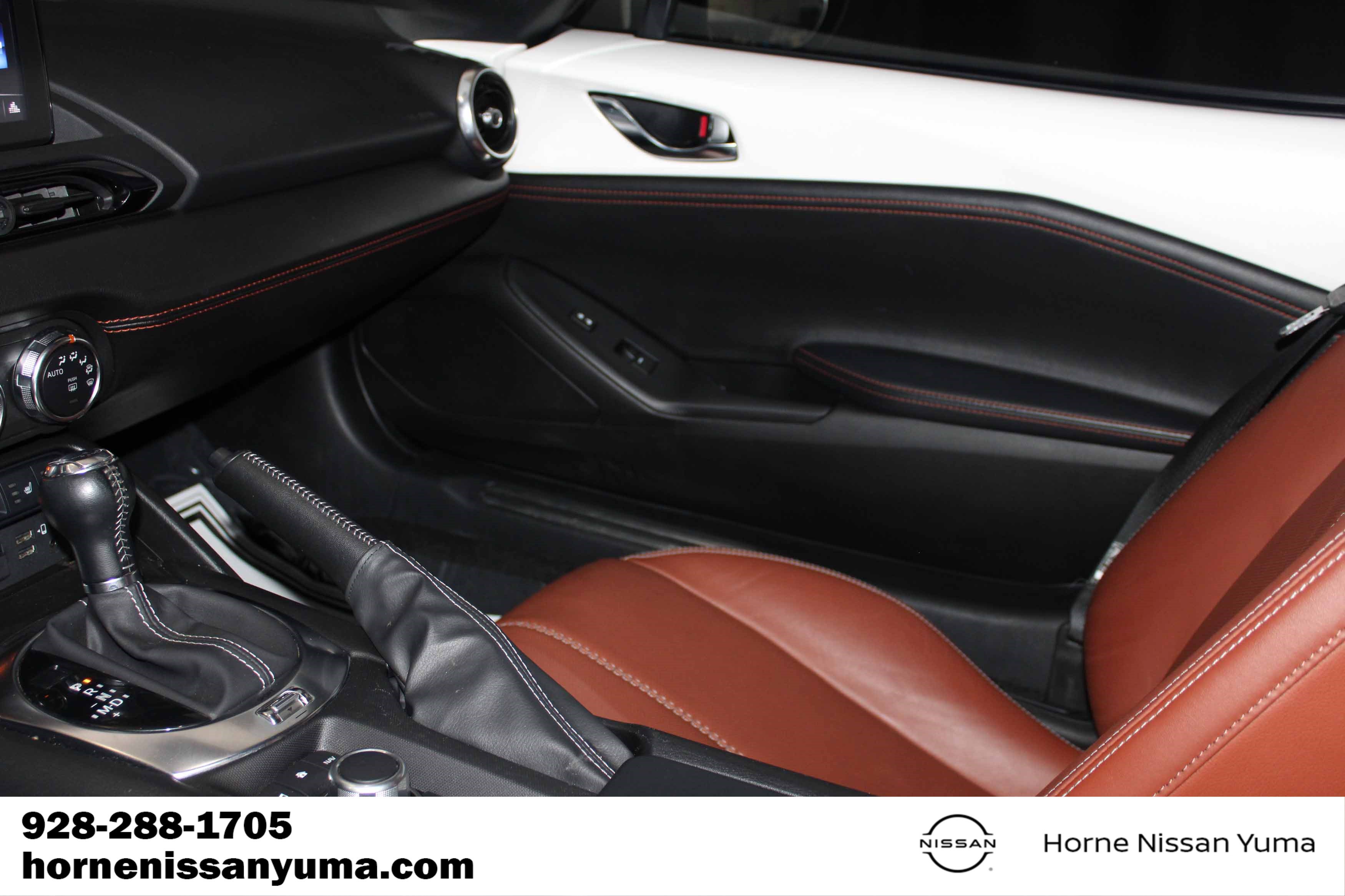Used 2022 MAZDA MX-5 Miata RF Grand Touring RWD image 7