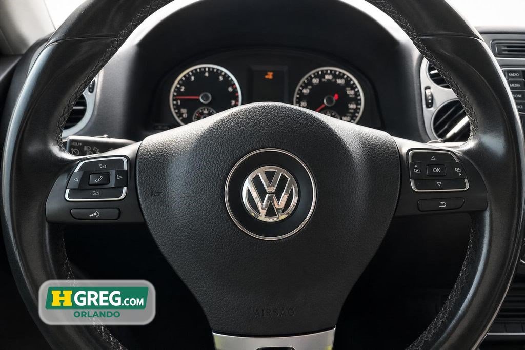 Used 2018 Volkswagen Tiguan Limited w/ Premium Package AWD/4WD image 10