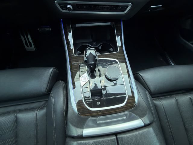 Used 2020 BMW X5 sDrive40i w/ M Sport Package RWD image 21
