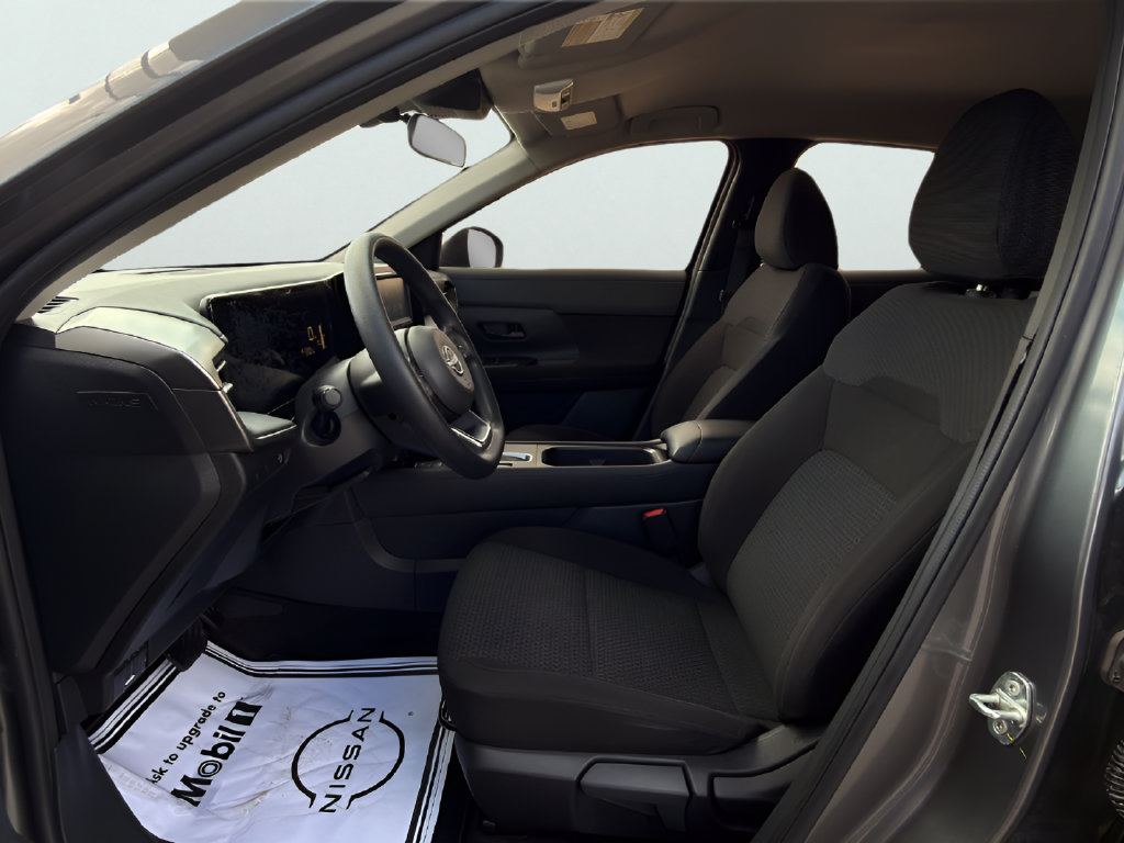 Certified 2025 Nissan Kicks S FWD image 13