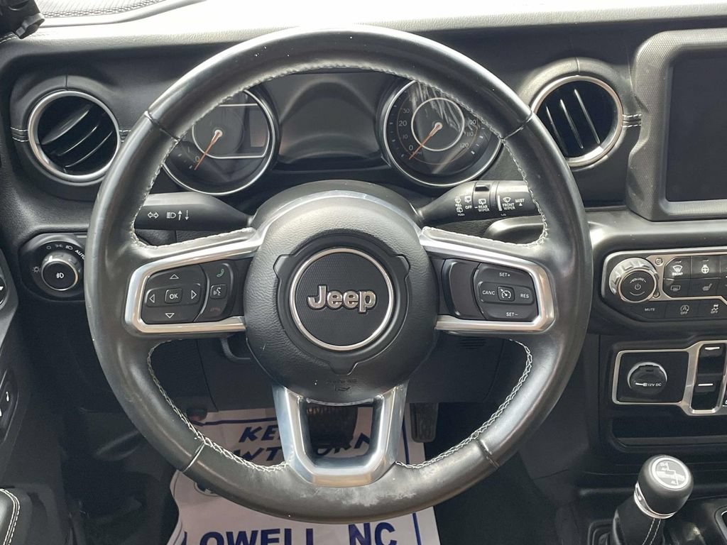 Used 2022 Jeep Wrangler Unlimited Sahara w/ Cold Weather Group AWD/4WD image 13