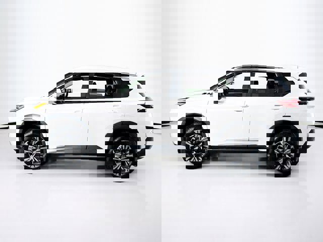 Certified 2023 Nissan Rogue SV image 8