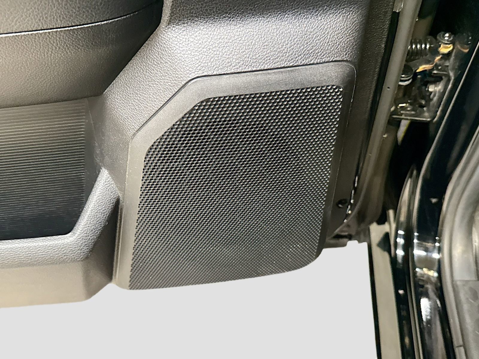 Used 2014 RAM 1500 Sport w/ Convenience Group image 28