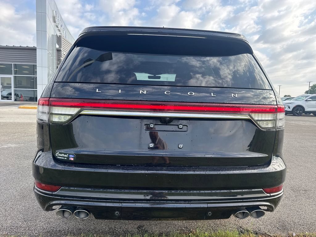 Used 2021 Lincoln Aviator Reserve w/ Equipment Group 210A AWD/4WD image 9