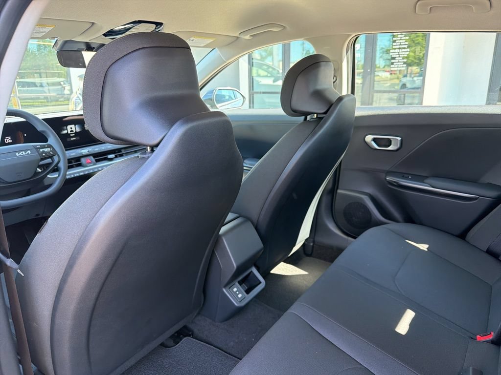 New 2026 Kia K4 FWD image 18