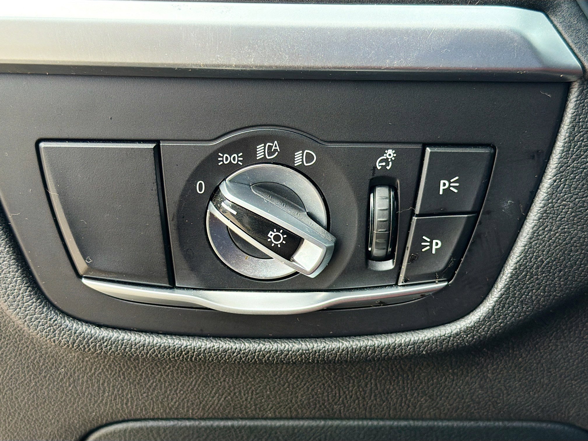 Used 2024 BMW X3 sDrive30i w/ Convenience Package image 34