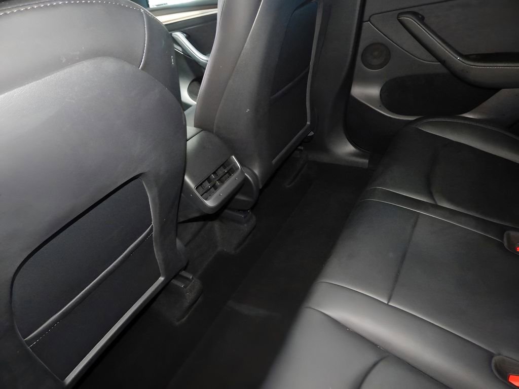 Used 2023 Tesla Model Y Long Range image 20