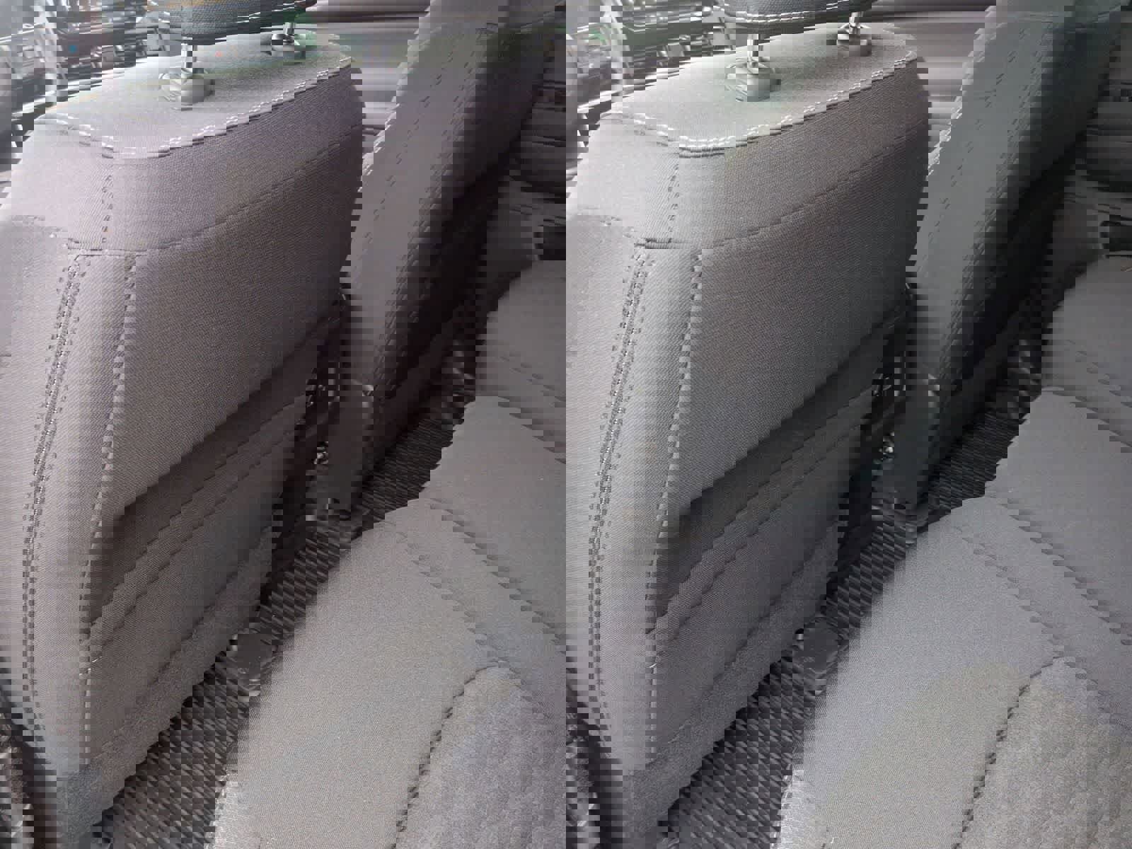 Used 2024 Nissan Pathfinder SV w/ Black Appearance Package image 17