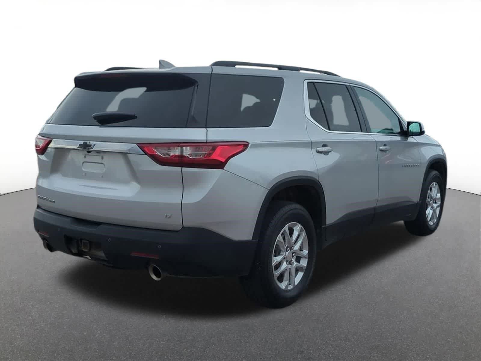 Used 2019 Chevrolet Traverse LT w/ LPO, Floor Liner Package AWD/4WD image 6