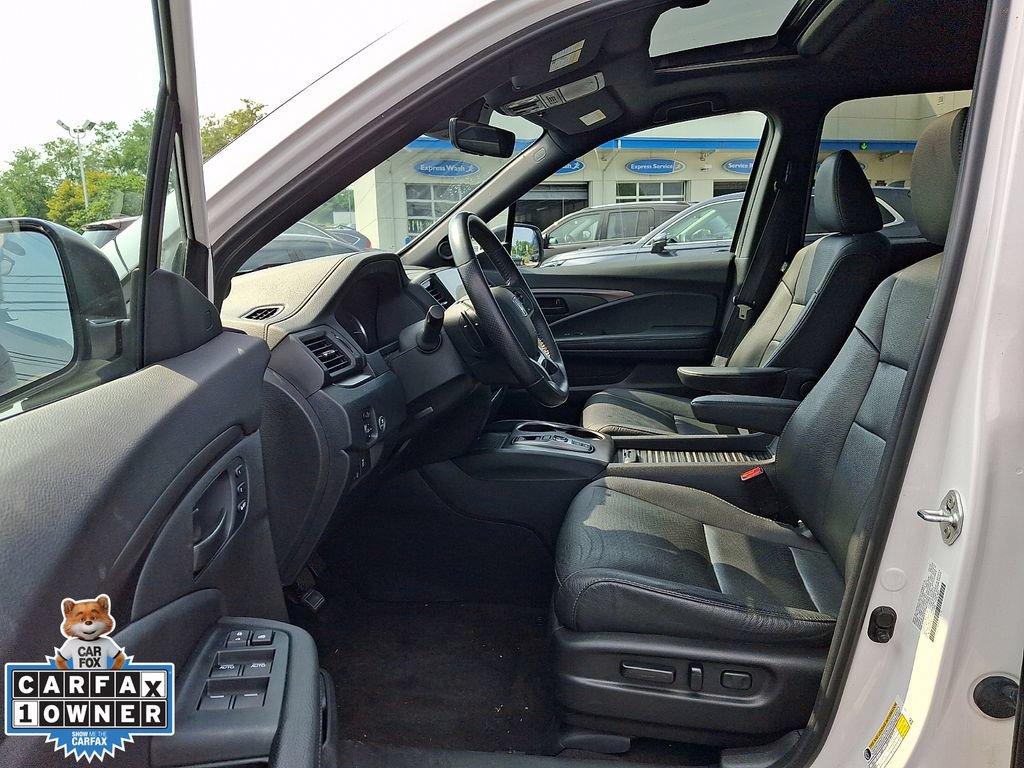 Used 2023 Honda Passport EX-L image 16