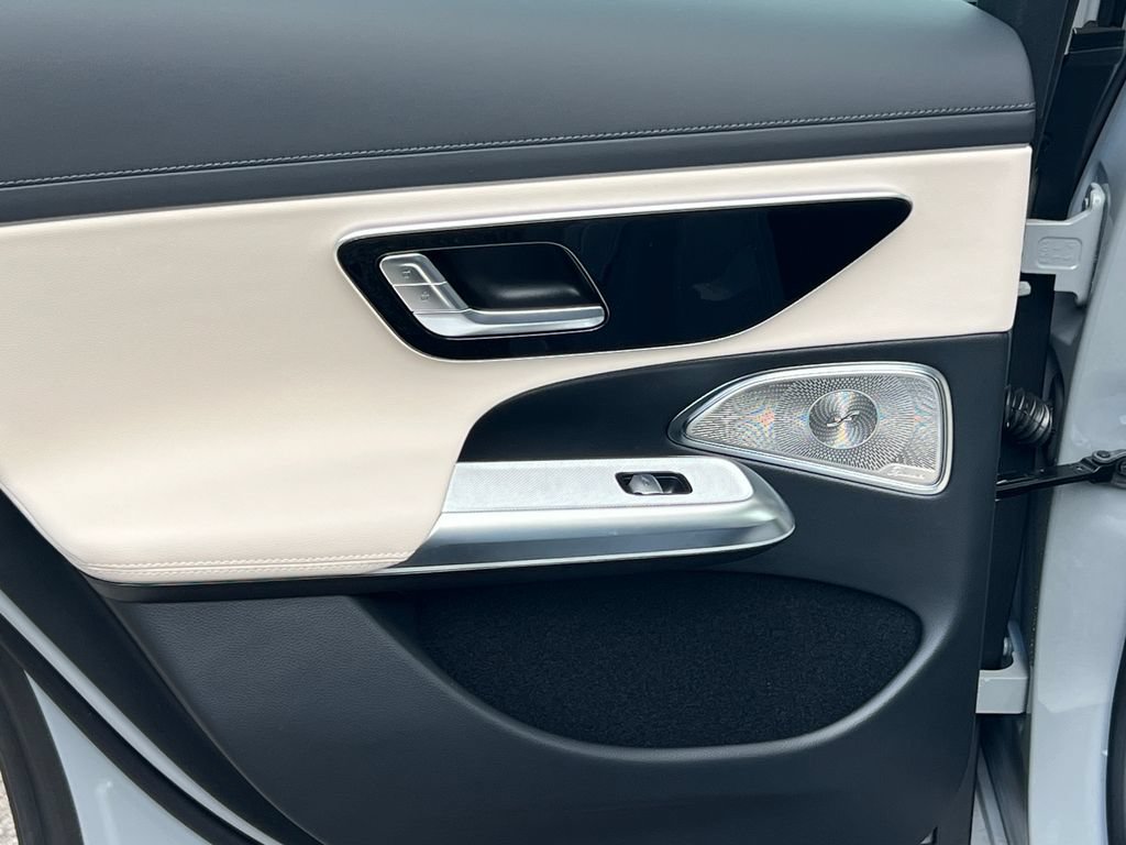 New 2026 Mercedes-Benz E 350 4MATIC Sedan image 39
