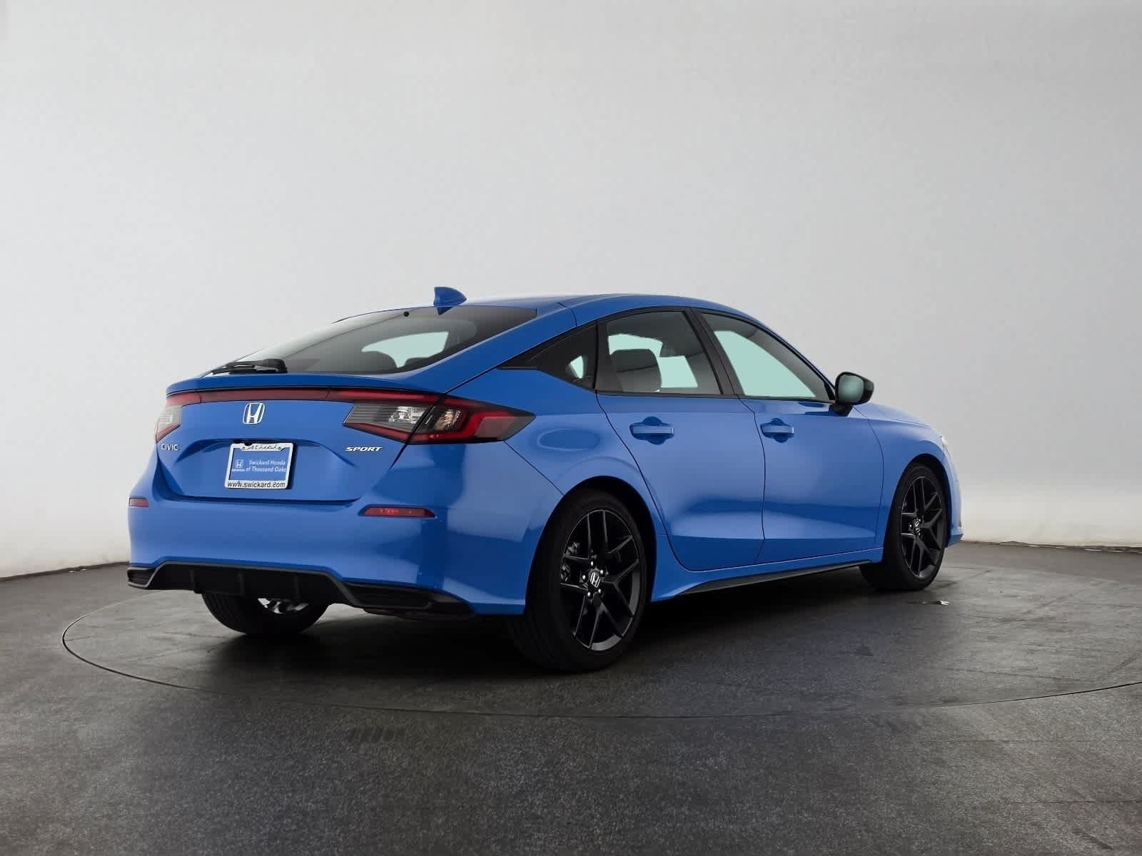 Used 2023 Honda Civic Sport image 3